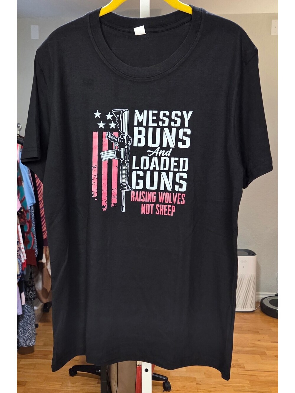T-Shirt - Picture 2 of 5